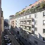 Апартаменты Morozzo1939 - An Authentic Milanese Home, Near Duomo Милан