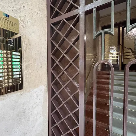 Morozzo1939 - Elegance Near The Duomo *