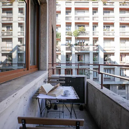 Morozzo1939 - Elegance Near The Duomo شقة ميلان