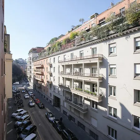 شقة Morozzo1939 - Elegance Near The Duomo ميلان