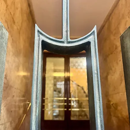 Апартаменты Morozzo 1939 - Elegant, Peaceful, Near Duomo *