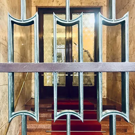 Appartamento Morozzo1939 - An Authentic Milanese Home, Near Duomo