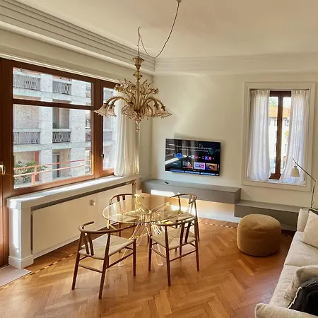 Appartamento Morozzo1939 - An Authentic Milanese Home, Near Duomo Milano