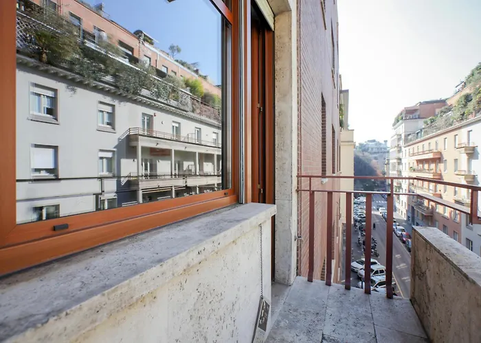 Apartament Morozzo1939 - An Authentic Milanese Home, Near Duomo *
