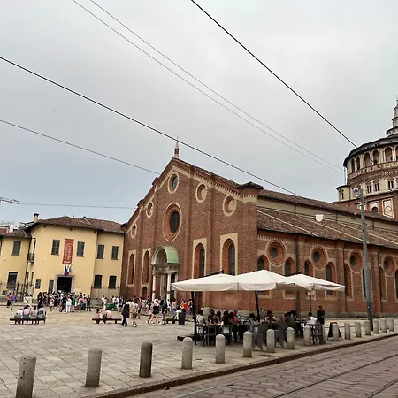 Lägenhet Morozzo 1939 - Elegant, Peaceful, Near Duomo *